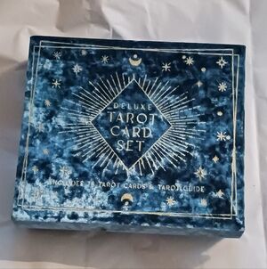 ✨️SEALED✨️ Deluxe Tarot Card Set